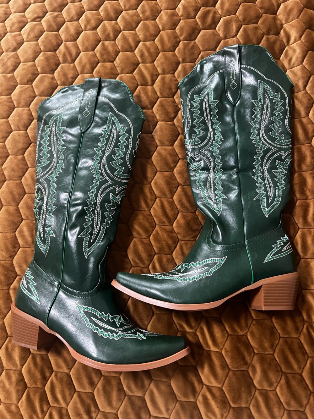 NEW Women's Dark Green Embroidered Western Boots Size 10